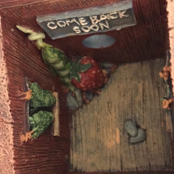 Magpie Market Home Décor - Picture 13 of 15